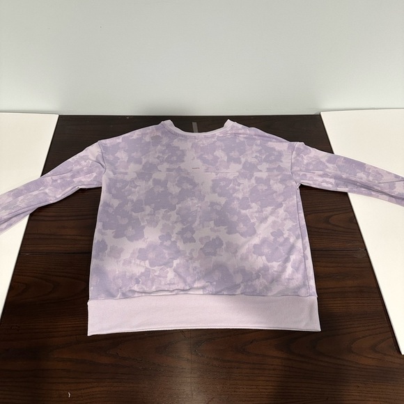 Mondetta Lavender Floral Camo Sweatshirt Women’s Size Large - Picture 3 of 7